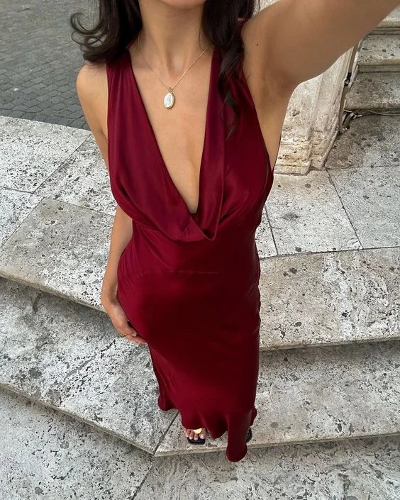 classic fit-and-flare dressDeep V Neck Burgundy Satin Sheath Prom Dress Sexy Evening Dress Y7785