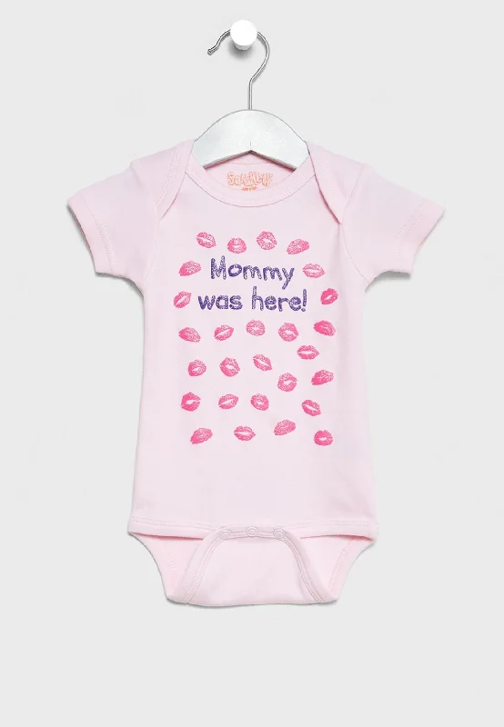 layered dressSara Kety Mommy Was Here Onesie