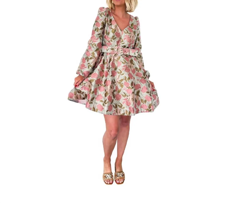 tiered dressThat's Amore Jacquard Dress In Pink Floral